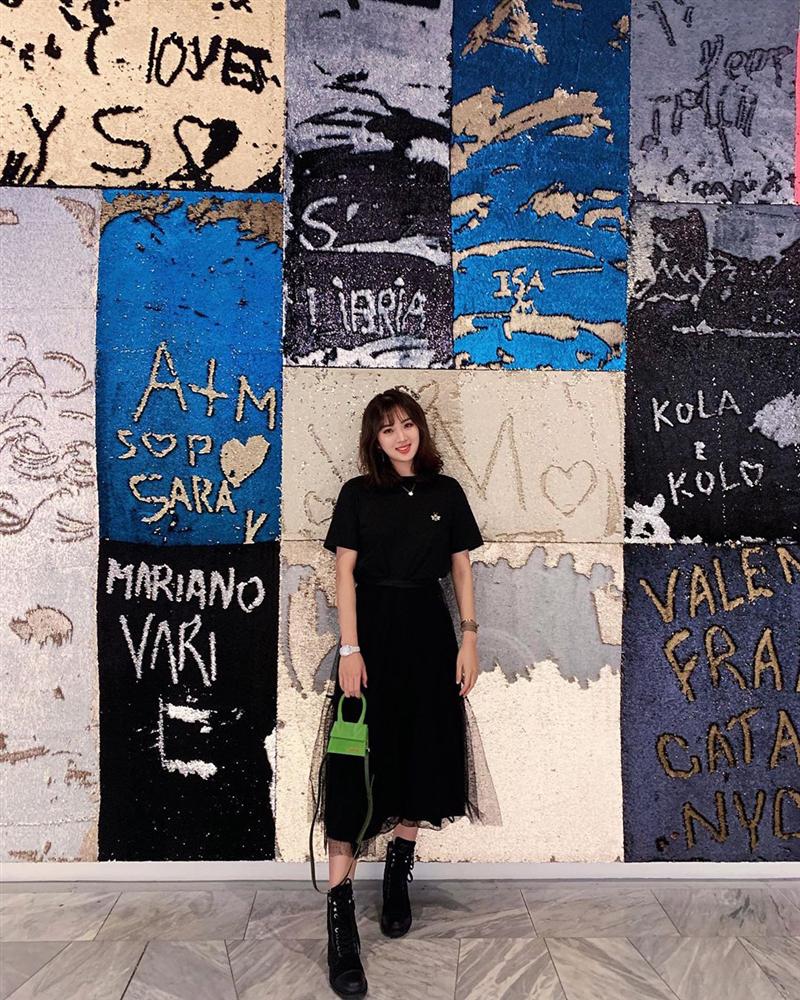 Nàng tiểu thư giới siêu giàu châu Á từng làm mưa làm gió tại vũ hội xa hoa nhất hành tinh một năm trước đây giờ ra sao?-6