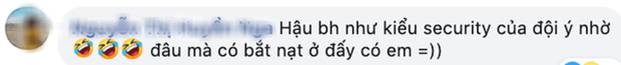 Văn Hậu xài lại công phu kẹp cổ đối thủ, fan bật cười: Cứ như bảo kê của đội, ở đâu có bắt nạt ở đó có Hậu ra tay-5