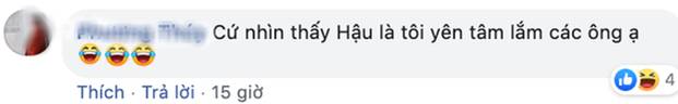 Văn Hậu xài lại công phu kẹp cổ đối thủ, fan bật cười: Cứ như bảo kê của đội, ở đâu có bắt nạt ở đó có Hậu ra tay-6