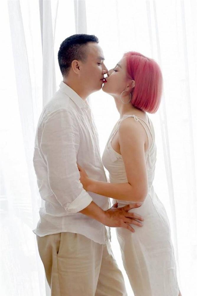 Đông về, ngắm bộ ảnh tình bể bình của MC Nguyễn Hoàng Linh nhiều người phải phát ghen-6