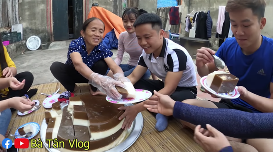 Tuyên bố làm thạch 7 tầng nhưng chỉ được 4 tầng, lần này Bà Tân Vlog còn mượn luôn hình trên mạng để làm thumbnail-10