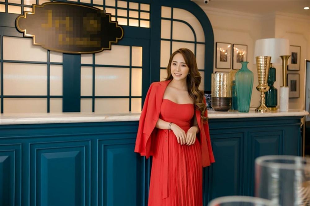 Quỳnh Nga mặc gợi cảm sau khi thừa nhận nâng ngực-2