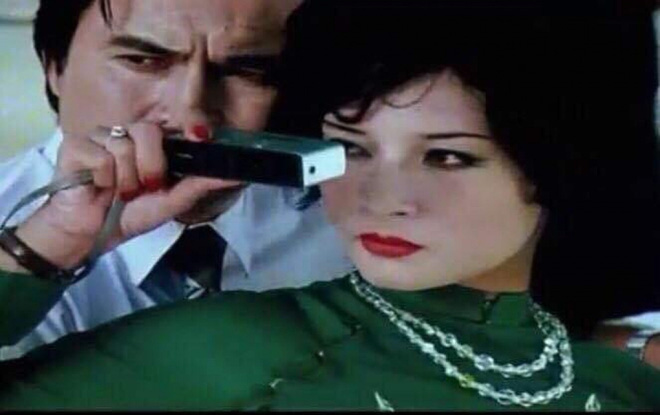 Quá khứ lừng lẫy của Thương Tín: Người đầu tiên có mô tô, nhiều phụ nữ trẻ tới trường quay chăm sóc-3