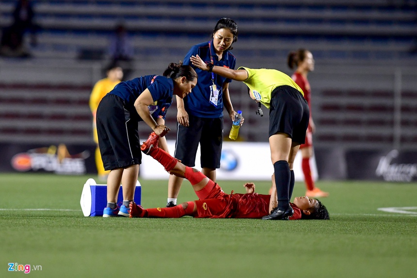 Mồ hôi, máu và nước mắt đưa tuyển nữ Việt Nam gặt vàng SEA Games-25