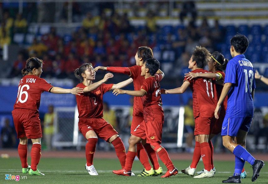 Mồ hôi, máu và nước mắt đưa tuyển nữ Việt Nam gặt vàng SEA Games-28