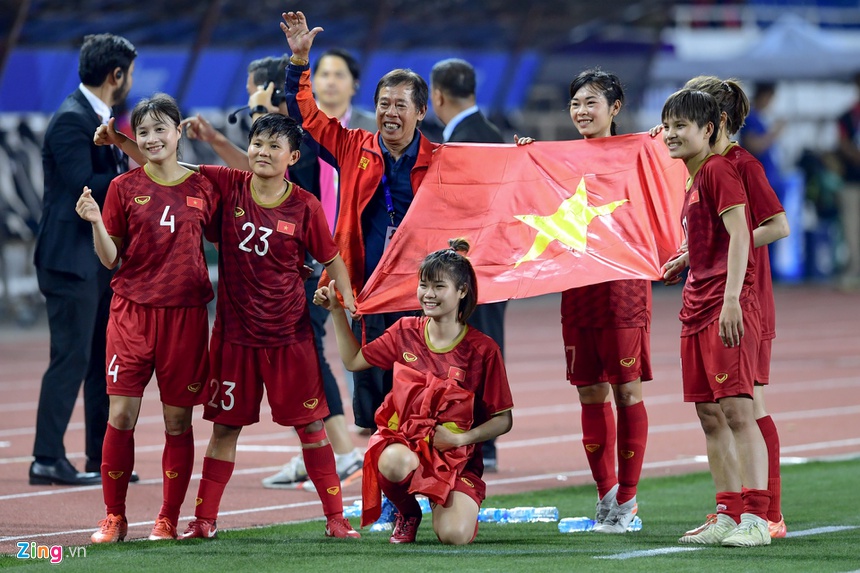 Mồ hôi, máu và nước mắt đưa tuyển nữ Việt Nam gặt vàng SEA Games-31