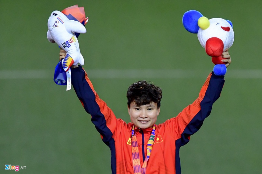 Mồ hôi, máu và nước mắt đưa tuyển nữ Việt Nam gặt vàng SEA Games-35