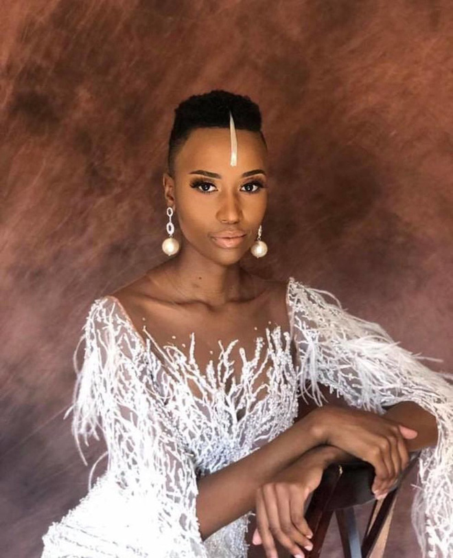 Tân Hoa hậu Hoàn vũ Zozibini Tunzi: Để tóc dài thì bại trận, chuyển sang tóc ngắn chất chơi thì đăng quang ngay tắp lự-3