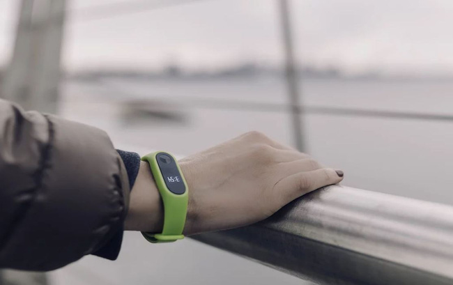 Nhờ tính năng xịn của vòng tay theo dõi sức khỏe, cô gái phát hiện bạn trai ngoại tình lúc 4h sáng-1