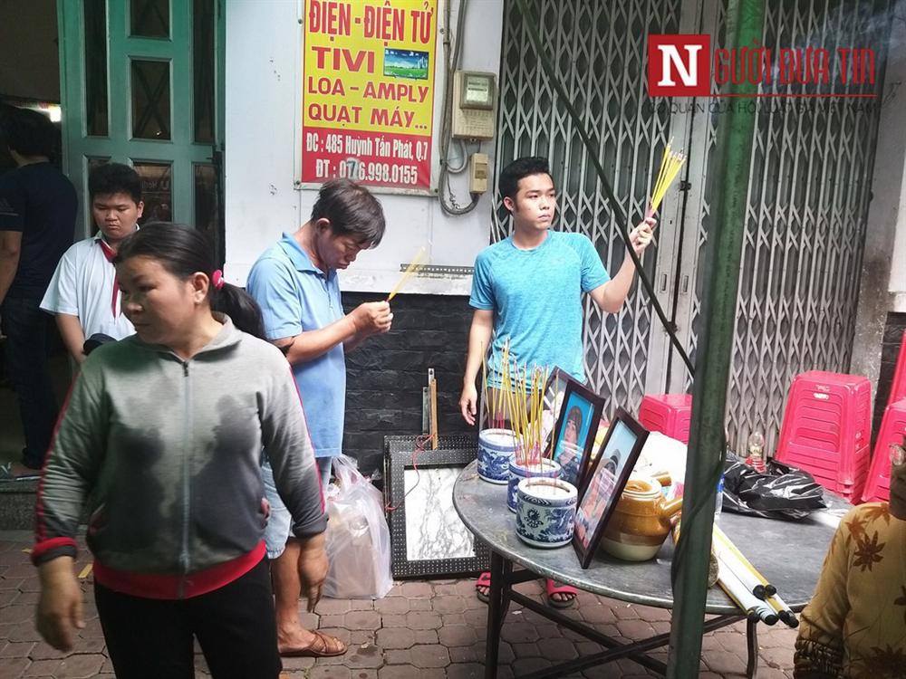 Vụ hỏa hoạn khiến 3 người tử vong tại TP.HCM: Đau lòng người mẹ ôm con tử vong cạnh người dì-4