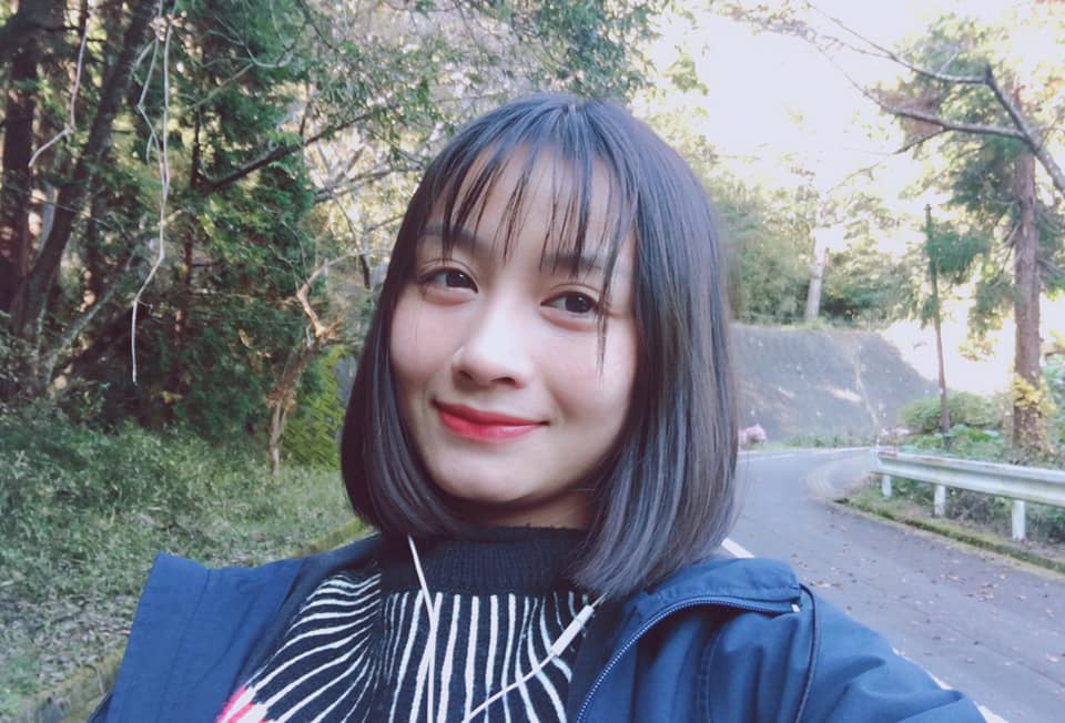 Quyết liệt trên sân cỏ, ai ngờ 3 gương mặt khả ái của đội tuyển bóng đá nữ Việt Nam lại có những hình ảnh ngoài đời mềm mại như thế này-7