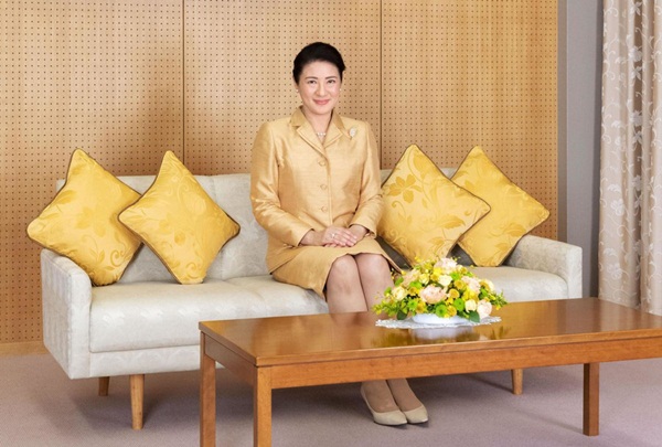 Hoàng hậu Masako khoe vẻ đẹp rạng rỡ cùng khí chất hơn người trong bộ ảnh mới nhân dịp sinh nhật cùng lời gửi gắm chân thành-2