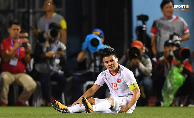 Nhìn lại hình ảnh Văn Hậu máu chảy ròng ròng, Trọng Hoàng toác hai đầu gối để đưa U22 Việt Nam vào chung kết SEA Games 30-9