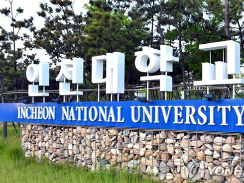 Tặng quà Noel sương sương cho học sinh kèm lời nhắn: Chỉ mỗi lớp em có, cô giáo khiến học sinh khóc thét-3