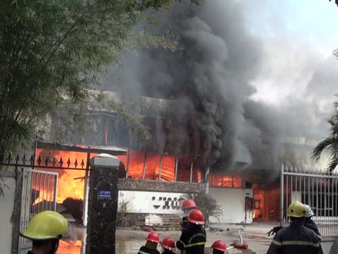 Kinh hoàng cháu nhậu say cắn mũi bác rồi nuốt luôn vào bụng-4