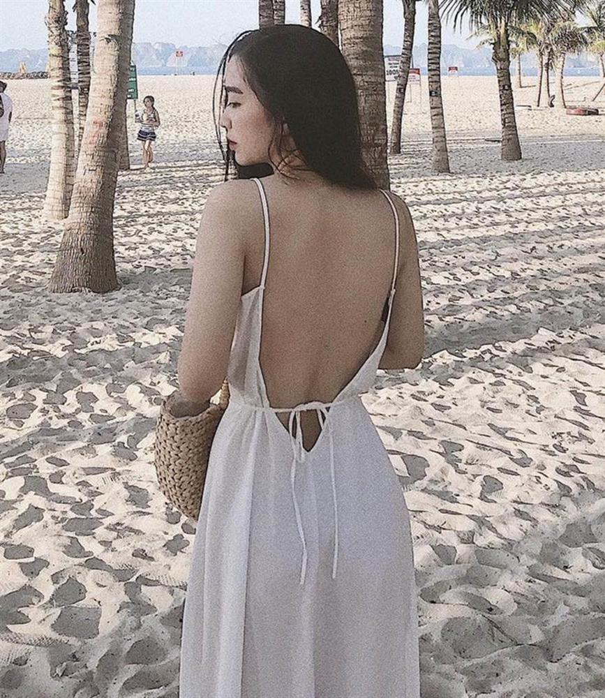 Bạn gái cầu thủ dự SEA Games 30 toàn hot girl có phong cách gợi cảm-8