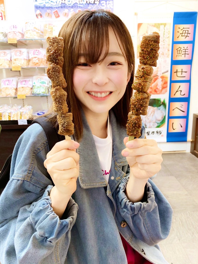 Nữ sinh Nhật cao 1m46 vẫn giật giải Hoa khôi vì xinh như búp bê, khiến hội con trai bùng lên cảm giác muốn bảo vệ-12