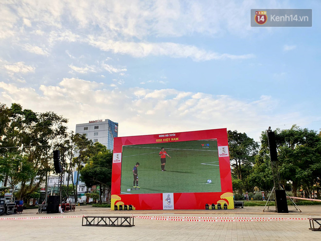 Bố Đoàn Văn Hậu: Việt Nam vô địch rồi!-83