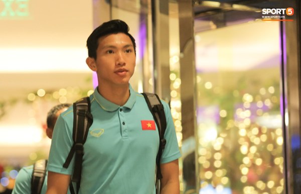 Tổng thư ký xinh đẹp bật khóc khi tiễn U22 Indonesia đến SVĐ, quyết thắng trận chung kết SEA Games 30 với Việt Nam-7