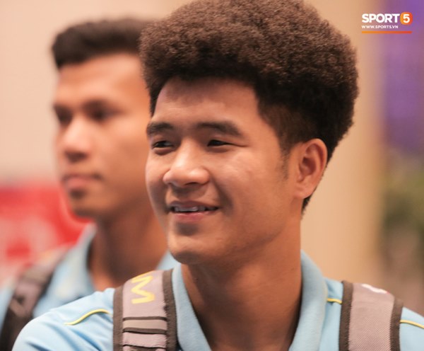 Tổng thư ký xinh đẹp bật khóc khi tiễn U22 Indonesia đến SVĐ, quyết thắng trận chung kết SEA Games 30 với Việt Nam-8