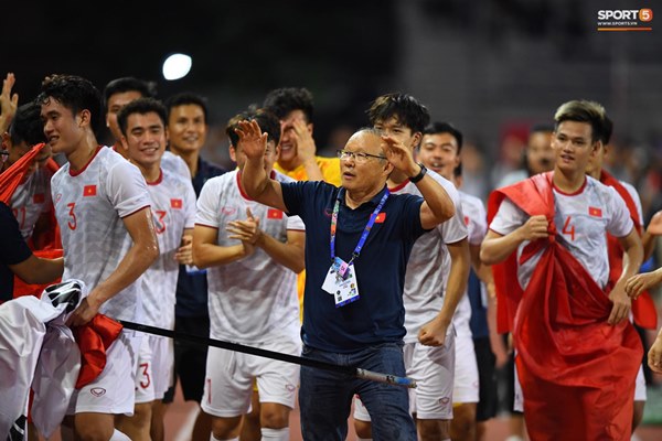 U22 Việt Nam ăn mừng cực cảm xúc khi vô địch SEA Games 30-1