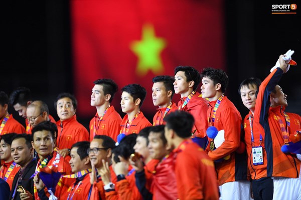 U22 Việt Nam ăn mừng cực cảm xúc khi vô địch SEA Games 30-19