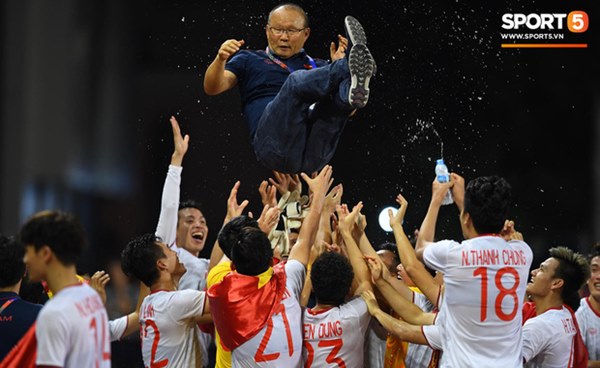 Việt Nam thật quá vô đối! Chúng ta tạo ra trận chung kết SEA Games có cách biệt lớn nhất sau 24 năm-4