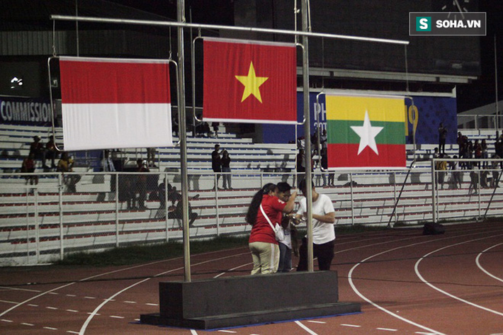 Lễ trao HCV cho U22 Việt Nam không trọn vẹn bởi sơ suất khó chấp nhận của BTC SEA Games-1