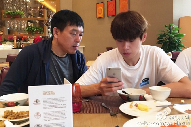 Bất ngờ trước gia thế phi công trẻ” của Dương Mịch: Là phú nhị ngành bất động sản, được thừa kế gia nghiệp khổng lồ, chẳng kém cạnh gì Lưu Khải Uy-4