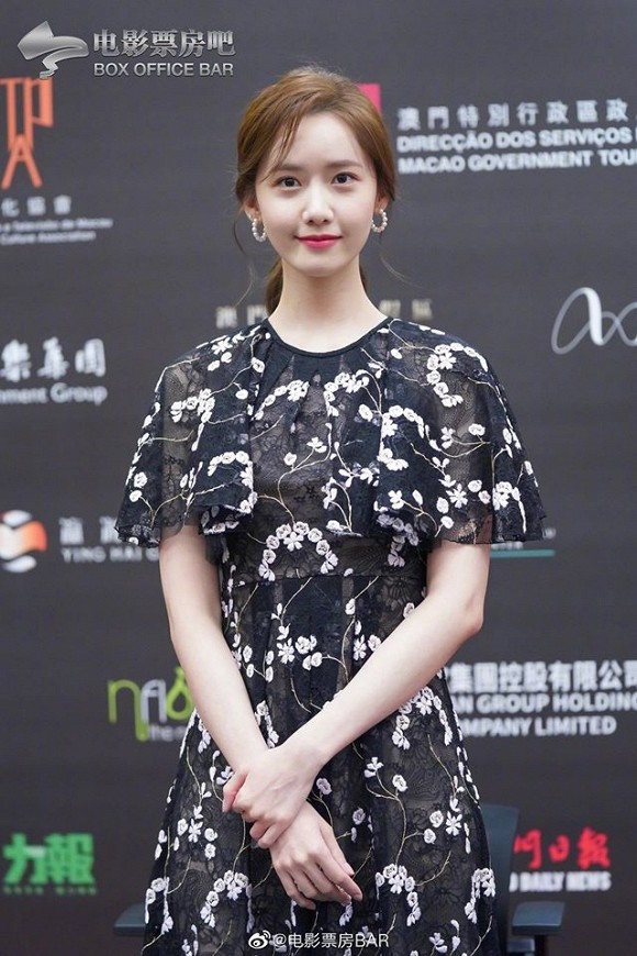 Visual đỉnh cao như thế này bảo sao Yoona chiếm trọn spotlight trên thảm đỏ LHP Quốc tế Macao-7