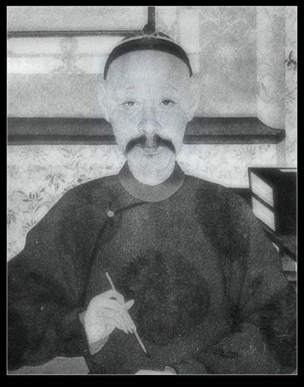 Vì tình yêu từ cái nhìn đầu tiên và muốn cưới cháu gái tội phạm, chắt nội vua Càn Long chạy vạy suốt 10 năm, đạt được mục đích bằng cách thức liều lĩnh nhất-2