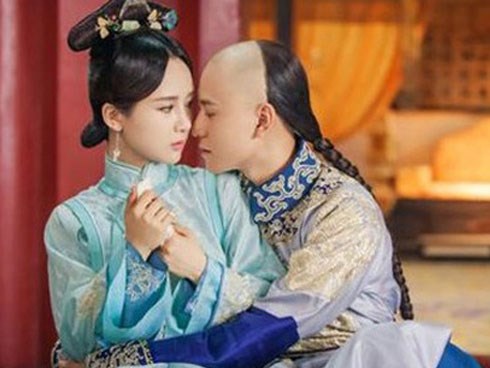 Vì tình yêu từ cái nhìn đầu tiên và muốn cưới cháu gái tội phạm, chắt nội vua Càn Long chạy vạy suốt 10 năm, đạt được mục đích bằng cách thức 