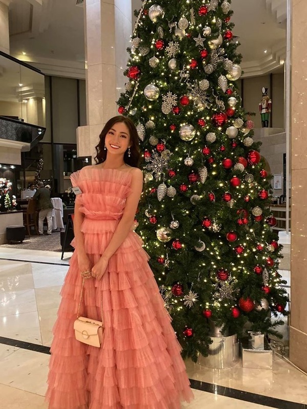 Vali đồ của Lương Thùy Linh tại Miss World được fan ví như fashion show của nàng công nương thanh lịch-1