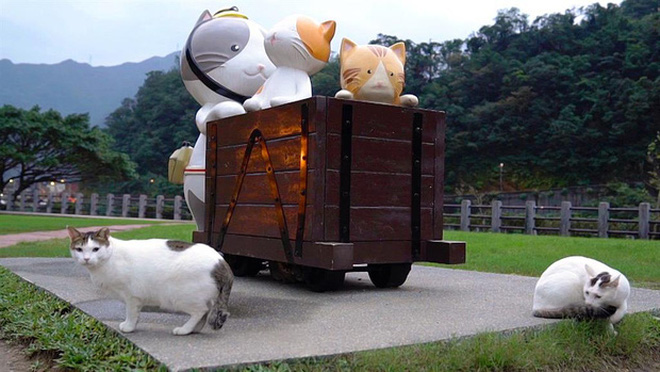 Những thị trấn đông khách du lịch độc đáo nhất thế giới-6