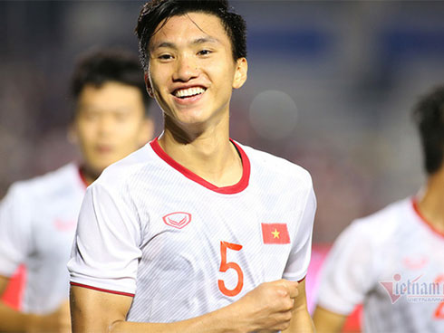 Văn Hậu tập cùng đội bóng Hà Lan ngay sau khi trở về từ SEA Games 30, ảnh đăng trên page CLB nhận bão like-4