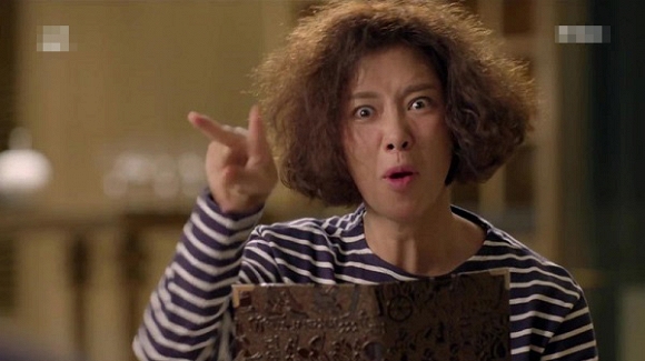 Mãi không thấy con dâu mới xuống ăn sáng, mẹ tôi lật đật chạy lên phòng gọi thì hét thất thanh vì cảnh tượng trước mặt-1