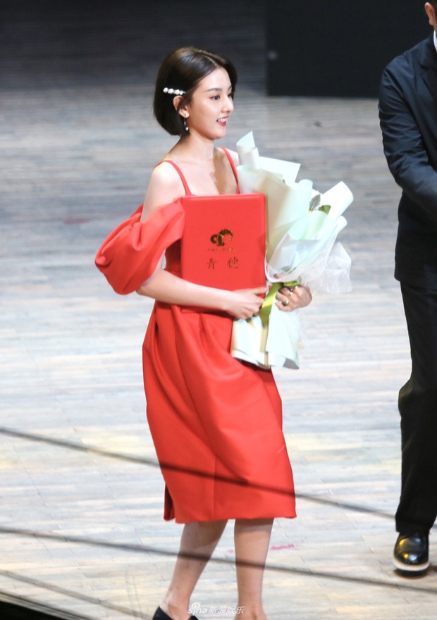 Ngỡ ngàng nhan sắc sao nhí Na Tra Tống Tổ Nhi: Càng ngày càng quyến rũ, ảnh không sửa còn xuất sắc hơn-1