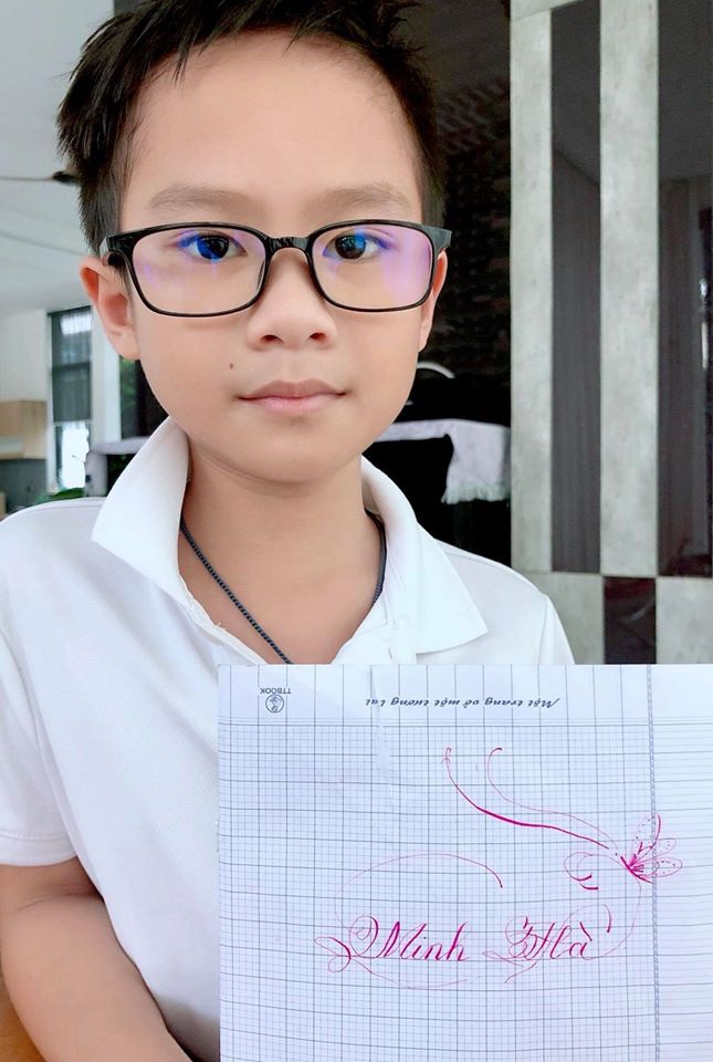 Biết cậu cả nhà Lý Hải - Minh Hà viết đẹp rồi, nhưng mới đi rèn chữ 1 buổi đã có thành quả thế này ai nấy sửng sốt-3