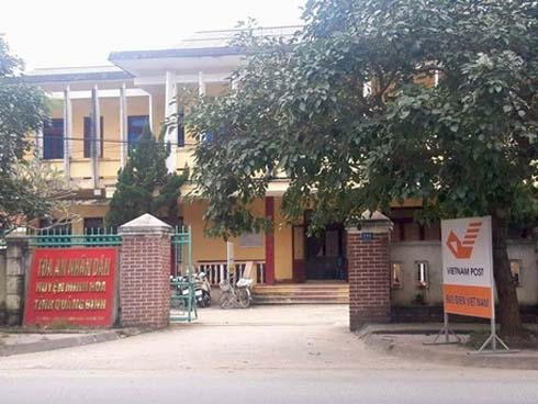 Vụ chánh án tòa huyện lộ clip nóng” với kế toán: Những bí mật được đồn thổi trong chiếc USB-3