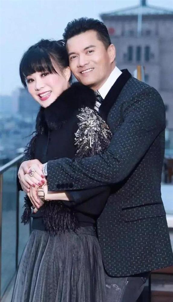 Cuộc sống hiện tại của Triển Chiêu sinh ở Việt Nam: Trở thành tỷ phú Hong Kong khét tiếng-5