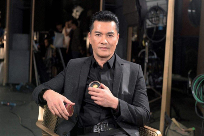 Cuộc sống hiện tại của Triển Chiêu sinh ở Việt Nam: Trở thành tỷ phú Hong Kong khét tiếng-9