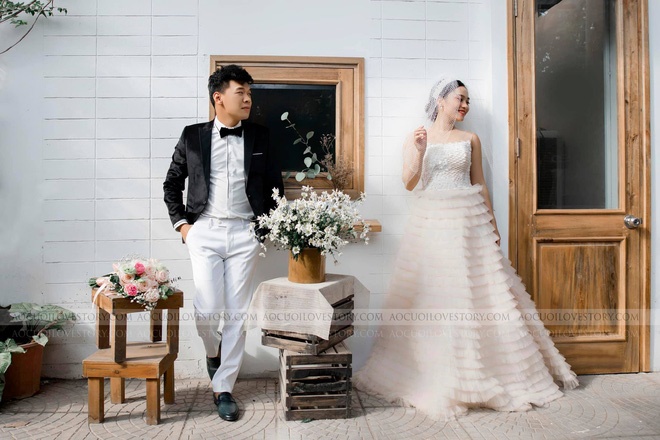 Trung Ruồi khoe bộ ảnh cưới chụp vội cùng bà xã xinh như hot girl-8