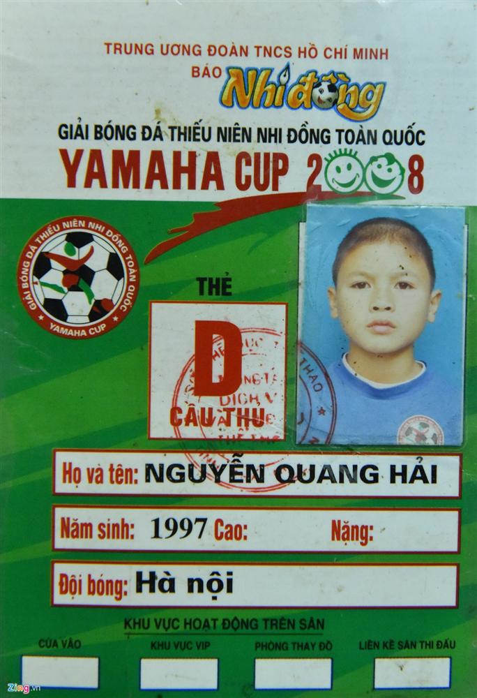 Quang Hải, Văn Hậu và các cầu thủ U22 Việt Nam được vinh danh từ bé-4