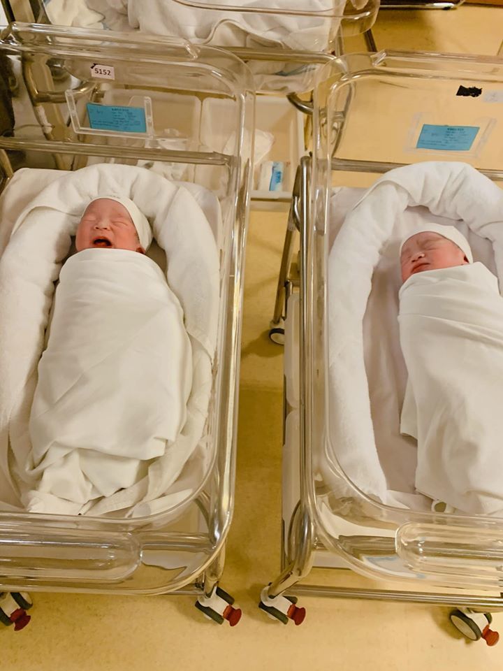 MC Thành Trung đón con sinh đôi đúng ngày U22 Việt Nam vô địch Sea Games-1