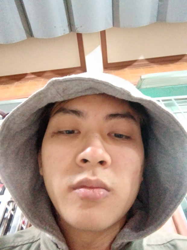 Hoài Lâm lại xuất hiện với vẻ ngoài phờ phạc, tiều tuỵ đến khó nhận ra: Vẻ điển trai phong độ nay còn đâu!-1