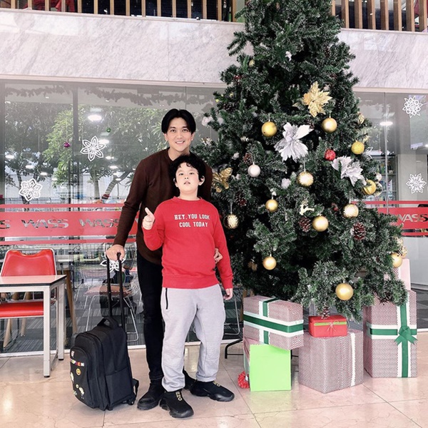 Con trai Tim - Trương Quỳnh Anh gây ngỡ ngàng với ngoại hình lớn khó tin, mới lên 8 đã cao ngang ngửa bố-1