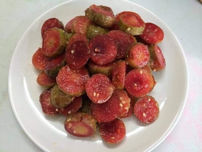 Mận trái mùa giá gần 200.000 đồng/kg cháy hàng-2