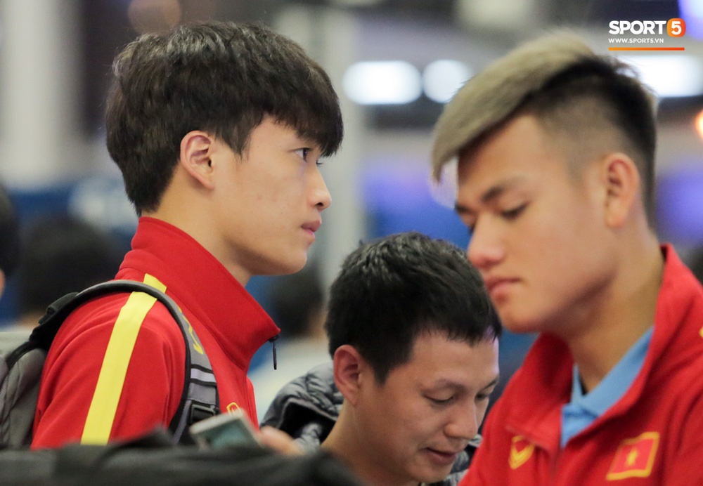 Đình Trọng, Trọng Đại thần thái ngày hội quân, U22 Việt Nam mang nguyên dàn trai đẹp sang Hàn Quốc tập huấn-6