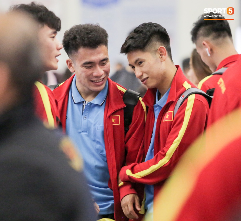 Đình Trọng, Trọng Đại thần thái ngày hội quân, U22 Việt Nam mang nguyên dàn trai đẹp sang Hàn Quốc tập huấn-10