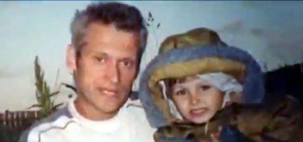 Con gái bị anh trai kế giết, người mẹ chết thêm lần nữa khi biết sự thật về danh tính đứa trẻ mình đứt ruột đẻ ra-2